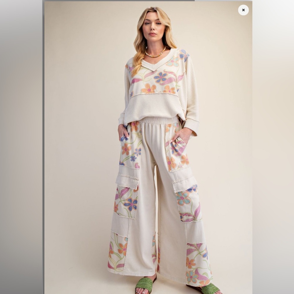 ES1–(SHIPPED 6/1) ⭐️🔥Easel Floral Wide-Leg CARGO PANTS WITH MATCHING TOP - Picture 4 of 7